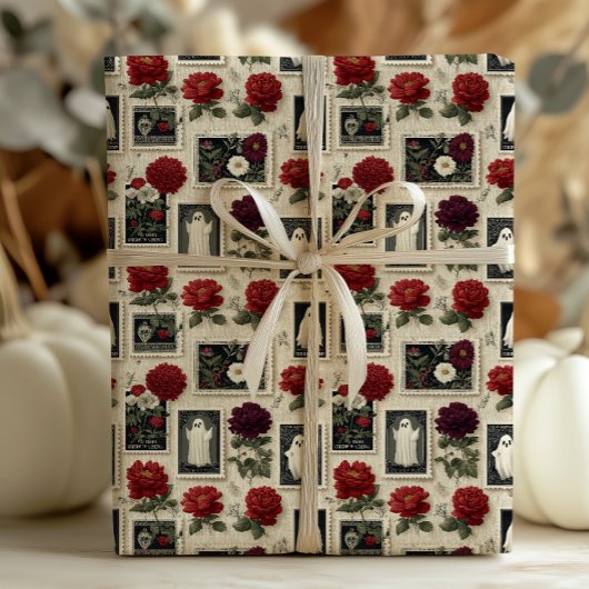 gotische postzegel Ghost & Red Roses Cadeaupapier