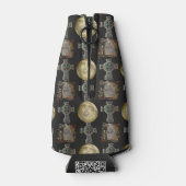 Gotische R.I.P. Hoofdsteen Keltisch Kruis Volle Ma Flesjeskoeler (Achterkant)