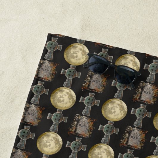 Gotische R.I.P. Hoofdsteen Keltisch Kruis Volle Ma Strandlaken (In situ)