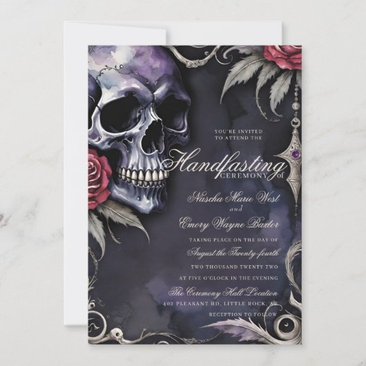 Gotische schedel en rode rozen Halloween handvaste Kaart (Voorkant)