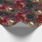 Gotische Schedel en Rozen Rood en Zwart Cadeaupapier (Hoek)