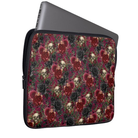 Gotische Schedel en Rozen Rood en Zwart Laptop Sleeve (Voorkant Rechts)