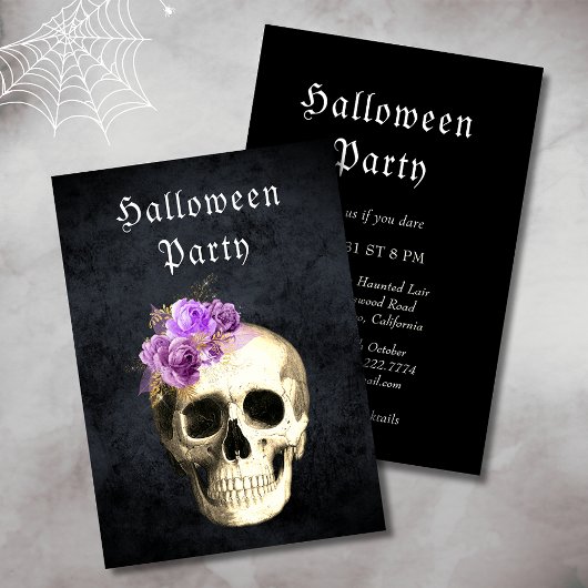 Gotische schedel Paarse Rozen Halloween Party Kaart