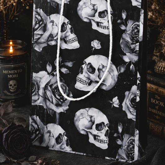 Gotische Schedel & Rozen Donkere Romantiek Medium Cadeauzakje