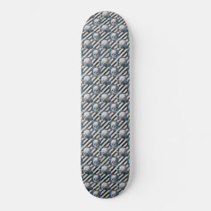 Gotische schedels blauwe bloemen persoonlijk skateboard