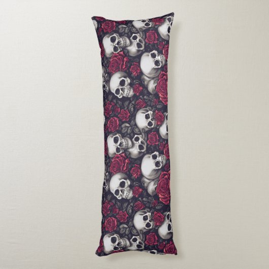Gotische schedels & rode rozen patroon lichaamskussen (Achterkant (Verticaal))