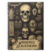  Gotische schedels, Spooky Halloween Monogram Notitieboek (Voorkant)