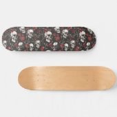 Gotische Skulls en Rozen Skateboard (Horizontaal)