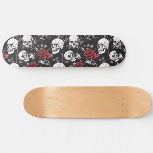 Gotische Skulls en Rozen Skateboard (Horizontaal)