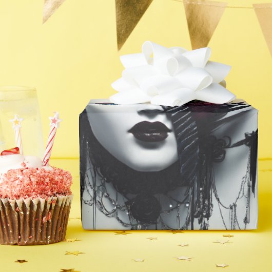Gotische stijl Tiara Art-Fierce & Protective Desig Cadeaupapier (Verjaardagsfeest)