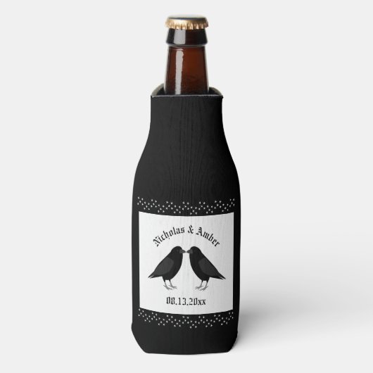 Gotische Trouwende Kussende Ravens Op Maat Flesjeskoeler (Fles Voorkant)