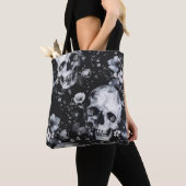 Gotische Tuinschedels en Bloemen Gothic Zomer Tote Bag (Dichtbij)