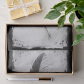 Gotische veer in een studie van zwart en wit tissuepapier (Geschenk)