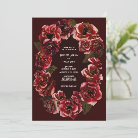 Gotische Verwelkende Rozen op Donker Karmozijn - T Kaart (Staand voorkant)