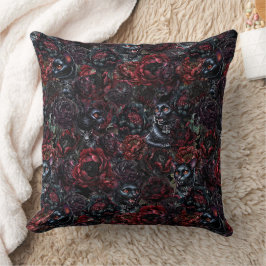Gotische Zwarte Kat & Donkere Bloemen Patroon Kussen