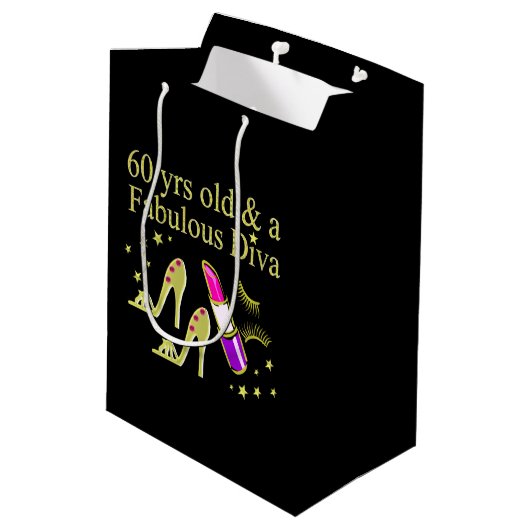 GOUD 60 JAAR OUD & EEN FANTASTISCHE DIVA MEDIUM CADEAUZAKJE (Achterkant Gekanteld)