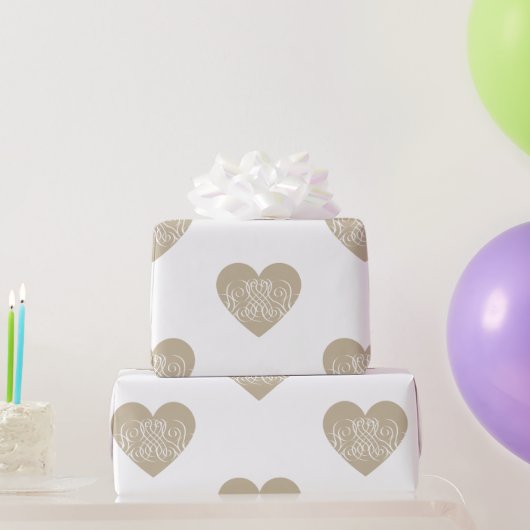 goud/beige Heart met witte Filigree Cadeaupapier (Feestgeschenken)