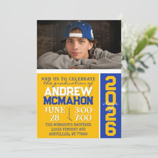 Goud & Blauw Modern Afstuderen Fotouitnodiging Kaart (Staand voorkant)