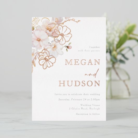 Goud & Blush Wildbloemen Bruiloft Roos Goud Folie Uitnodiging (Staand Voorkant)