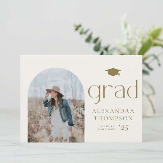 Goud Boho Minimalistische Boog Foto Afstuderen Kaart (Staand voorkant)