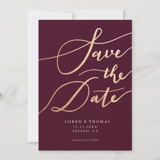 Goud Bourgondië Script Typografie Bewaar de Datum Save The Date (Voorkant)