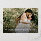 Goud Elegant Script Tekst Overlay Fotobruiloft Folie Uitnodiging (Voorkant)