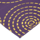 Goud en diepe paarse Lotus Flower Tafelkleed (Gekanteld)