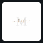 Goud en grijs Monogram-wasscript Vierkante Sticker<br><div class="desc">Moderne gouden en grijze Sticker. Combolettertype. Was. Eenvoudig. Vierkant.</div>