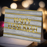 Goud en grijze Stripe Hanukkah-Kaart Feestdagen Kaart<br><div class="desc">Design van Umua. Gedrukt en verzonden door Zazzle of hun gelieerde ondernemingen.</div>
