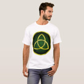 goud en groene triquetra t-shirt (Voorkant volledig)