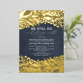 Goud en marineblauw We trekken nog steeds Jubileum Folie Uitnodiging (Staand Voorkant)