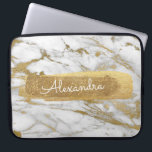 Goud en Marmer met Gouden Folie en Glitter Laptop Sleeve<br><div class="desc">Goud en marmer met goudfolie en glitter Elegant Monogram Naam Hoesje. Dit hoesje kan worden aangepast om uw voornaam op te nemen.</div>