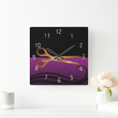 Goud en paars, stijlvol haar, op de klok (Huis)