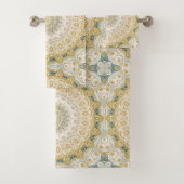 Goud en wit mandala patroon met Blauwgroen accente Bad Handdoek (Insitu)