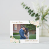 Goud en Witte Bloem Foto Save the Date Kaarten (Staand voorkant)