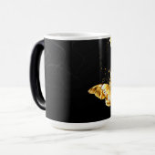 Goud en witte vlinders magische mok (Voorkant links)