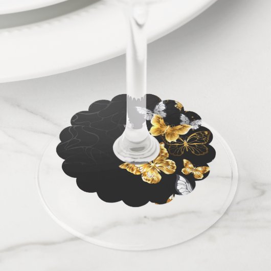 Goud en witte vlinders wijnglaslabel (Dichtbij)