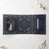 Goud en zeemacht Elegant Tarot Wedding Drieluik Uitnodiging (Binnen)