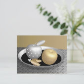 Goud en zilverappels op een zilveren platter briefkaart (Staand voorkant)