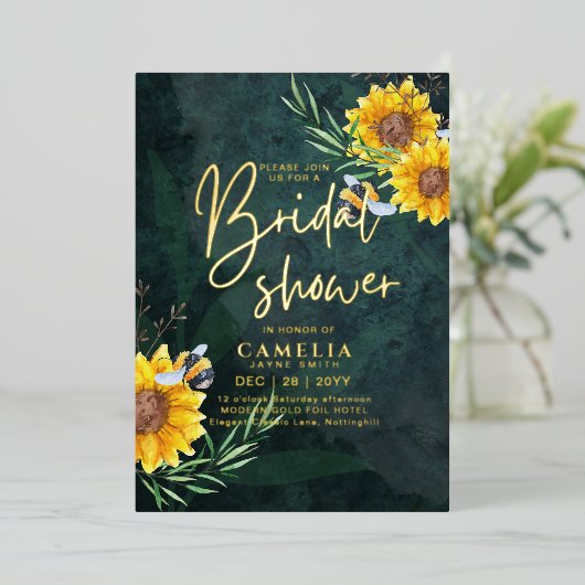 GOUD FOLIE Groene Zonnebloemen BRIDAL SHOWER QR Co Folie Uitnodiging (Staand Voorkant)