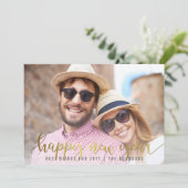 Goud Gelukkig Nieuwjaar Script | Aangepaste foto Feestdagenkaart (Staand voorkant)