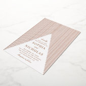 Goud geometrisch huwelijk. Elegant moderne winter Folie Uitnodiging (Gedraaid)