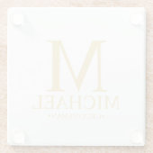 Goud Gepersonaliseerd Monogram en Naam Groomsman Glazen Onderzetter (Achterkant)