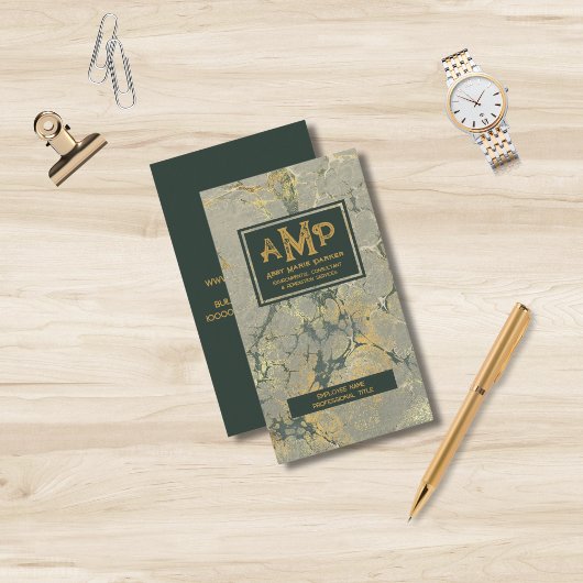 Goud & Groen Getextureerd 3 Letter Monogram Visitekaartje