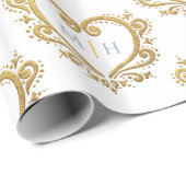 Goud hart op witte, stoffige blauwe monogram bruil cadeaupapier (Rol Hoek)