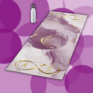 Goud Infinity Initiaal Monogram op paarse en goude Yogamat