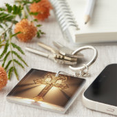 Goud Keltisch Kruis met Kruisiging Sleutelhanger (Voorkant Rechts)