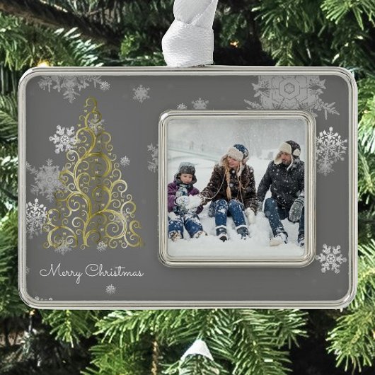 Goud kerstboom en snowflakes omwoeld Ornament