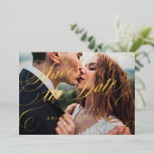 Goud klassiek kalligrafiefoto slaat de datum op folie uitnodiging (Staand Voorkant)