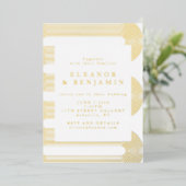 Goud Moderne Abstracte Lijnen Elegante Trouw  Folie Uitnodiging (Staand Voorkant)